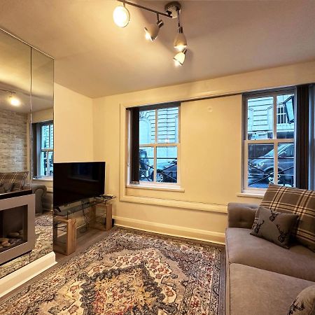 Chic Apartment In Mayfair Londra Dış mekan fotoğraf