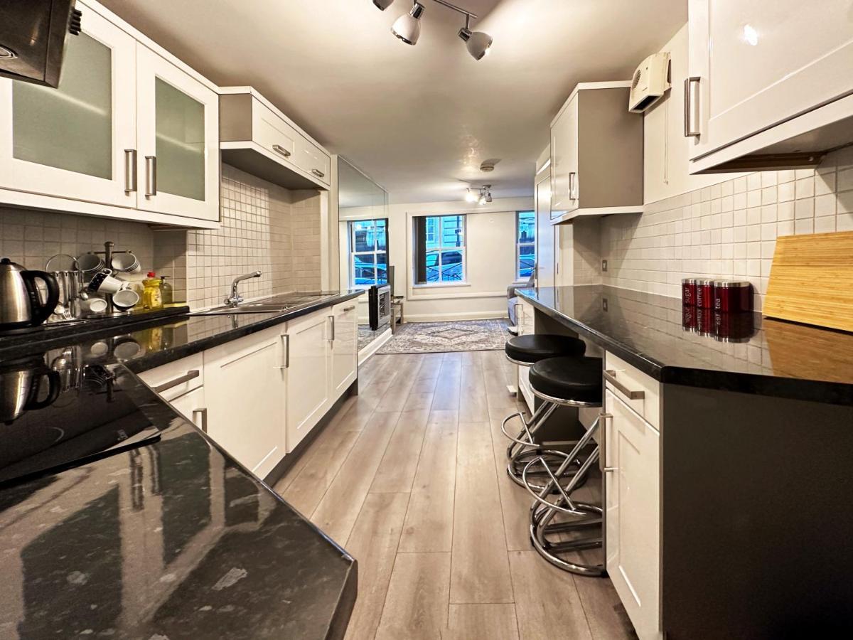 Chic Apartment In Mayfair Londra Dış mekan fotoğraf