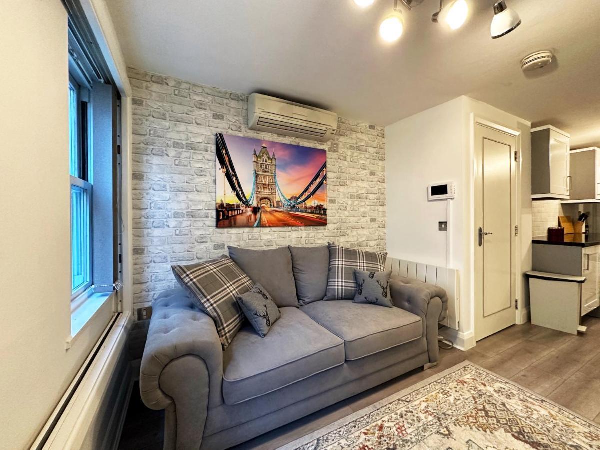 Chic Apartment In Mayfair Londra Dış mekan fotoğraf