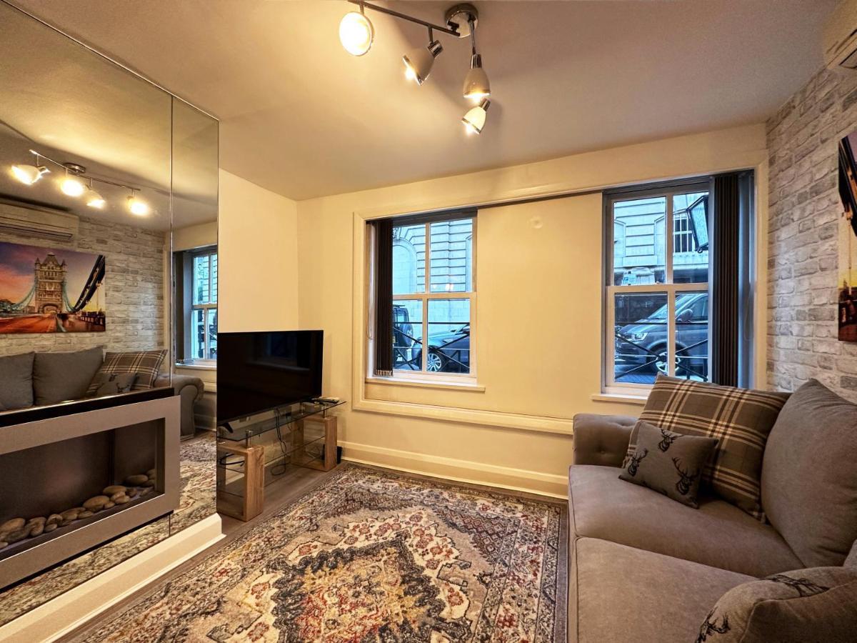 Chic Apartment In Mayfair Londra Dış mekan fotoğraf