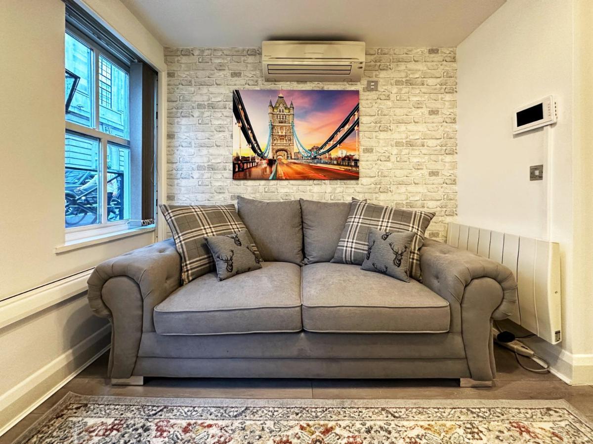 Chic Apartment In Mayfair Londra Dış mekan fotoğraf