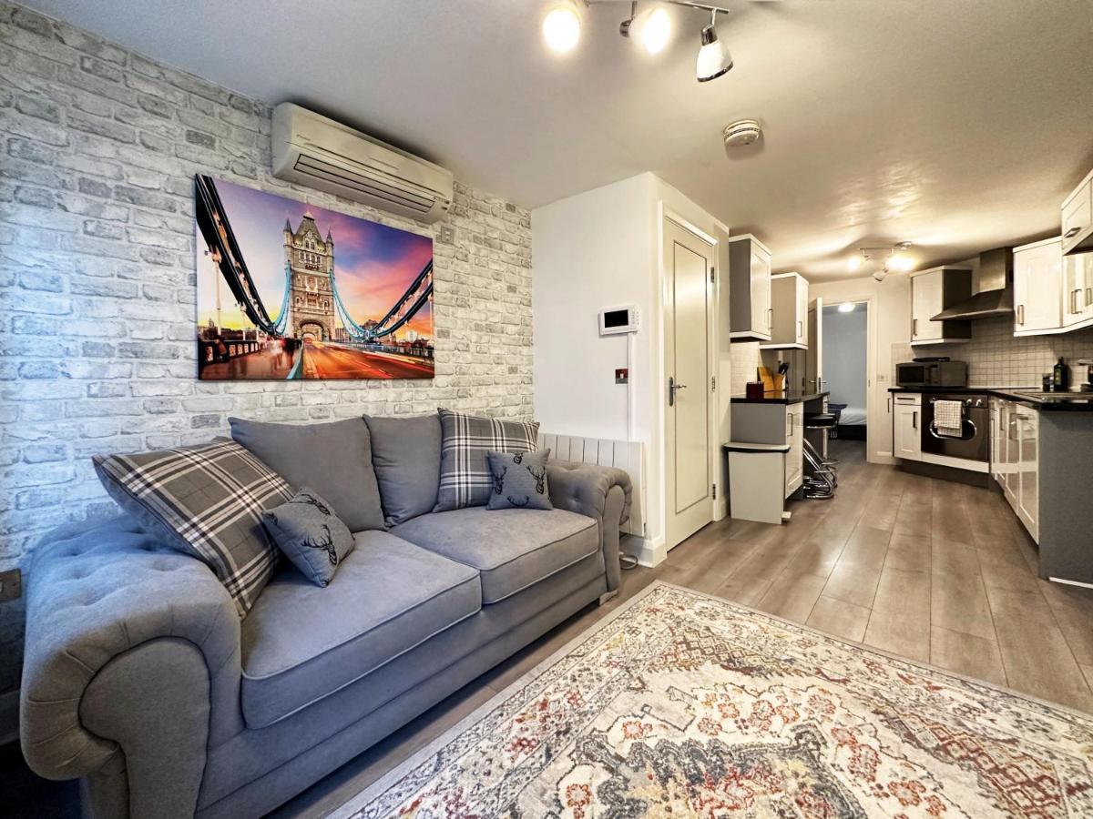 Chic Apartment In Mayfair Londra Dış mekan fotoğraf